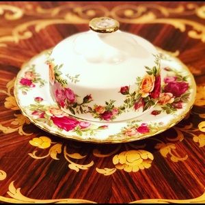 Royal Albert OLD Country rose butter dish